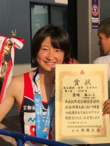 陸上競技部・女子２００メートルで優勝