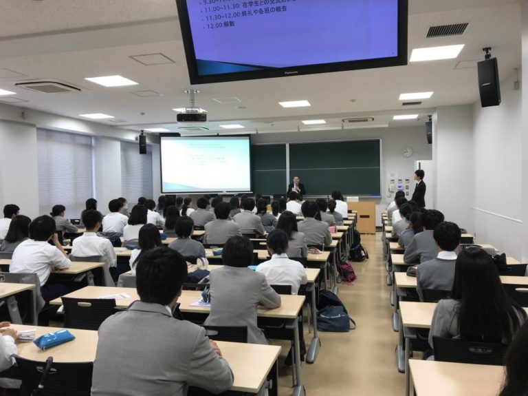 高１Ｅコース・京都橘大学訪問