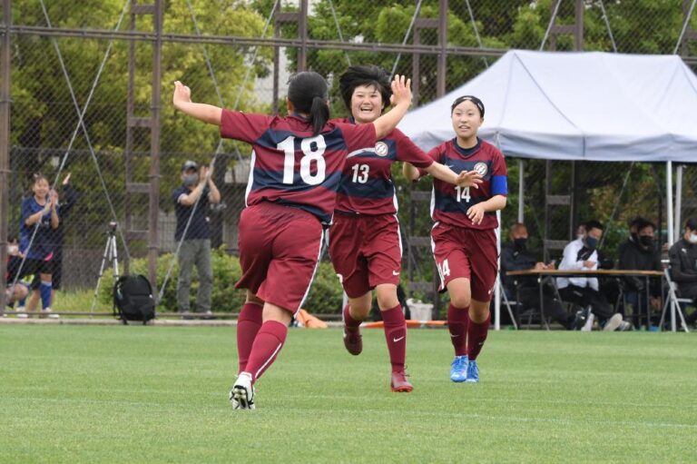 女子サッカー部・インターハイ予選準優勝