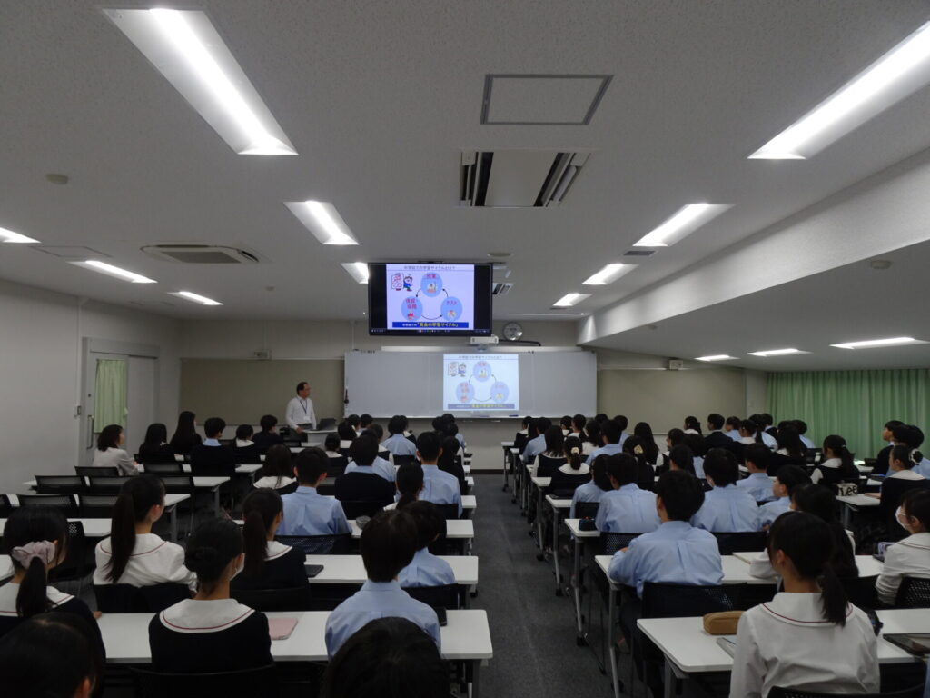 中学・アッセンブリー